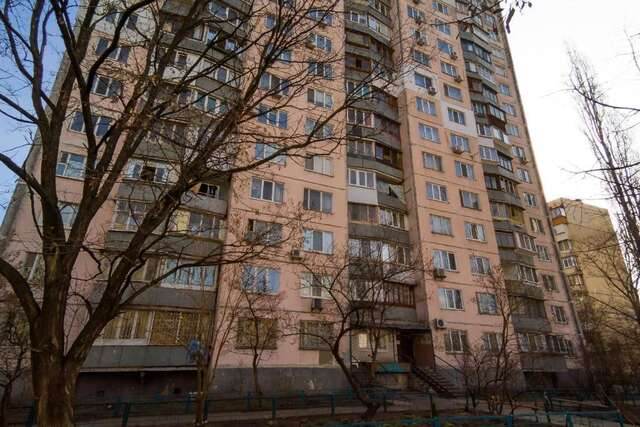 Апартаменты kvartirkoff na Zoi Gayday 9a Киев-22